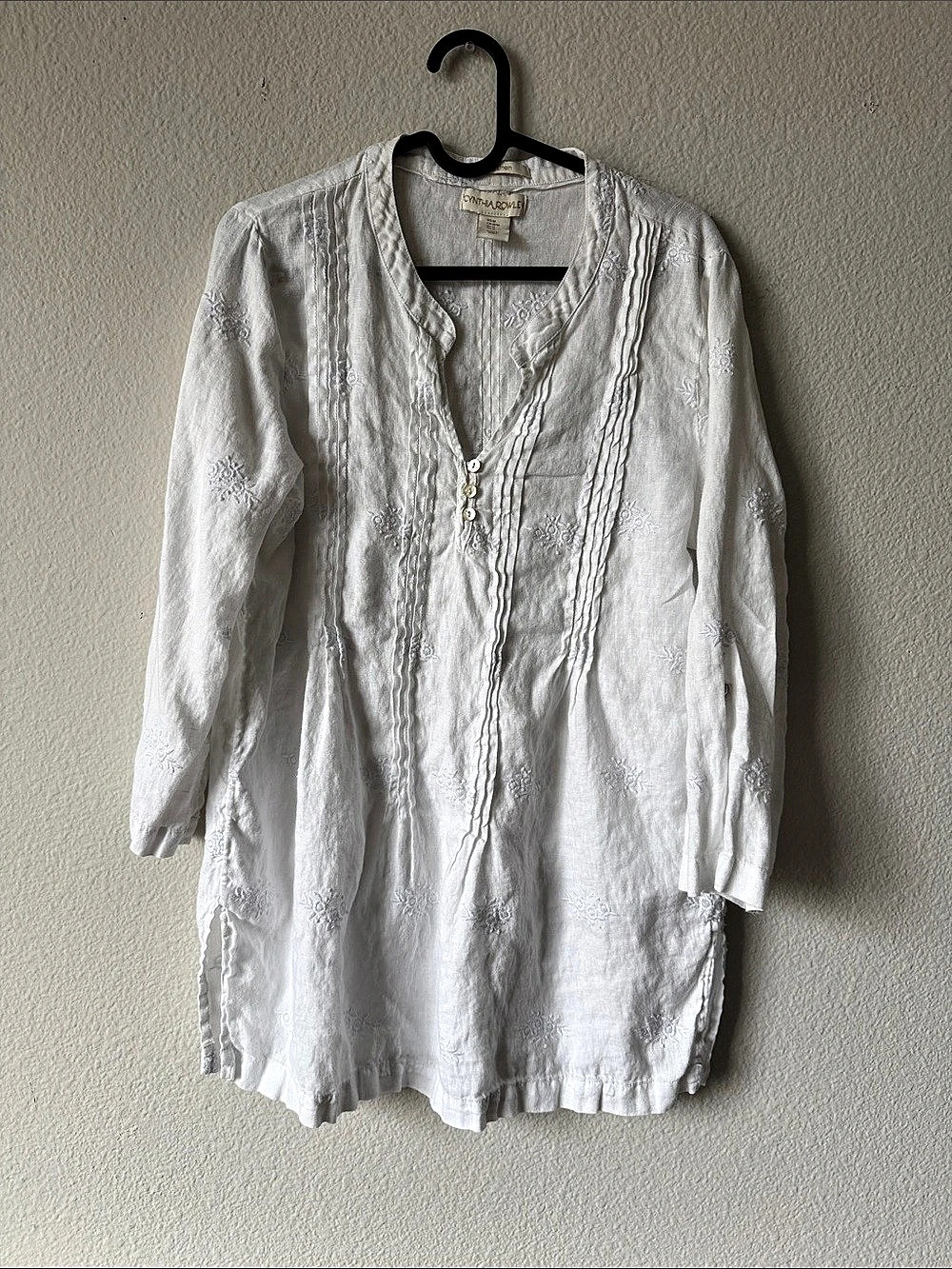 Cynthia Rowley Embroidered Linen Tunic in White Size Medium Like New